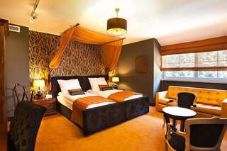 Отель Dwór Sanna Вешховиска Улучшенный двухместный номер с 1 кроватью или 2 отдельными кроватями-3